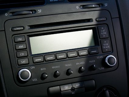 How To Fix A Touchscreen Car Stereo (With an Easy Guide)