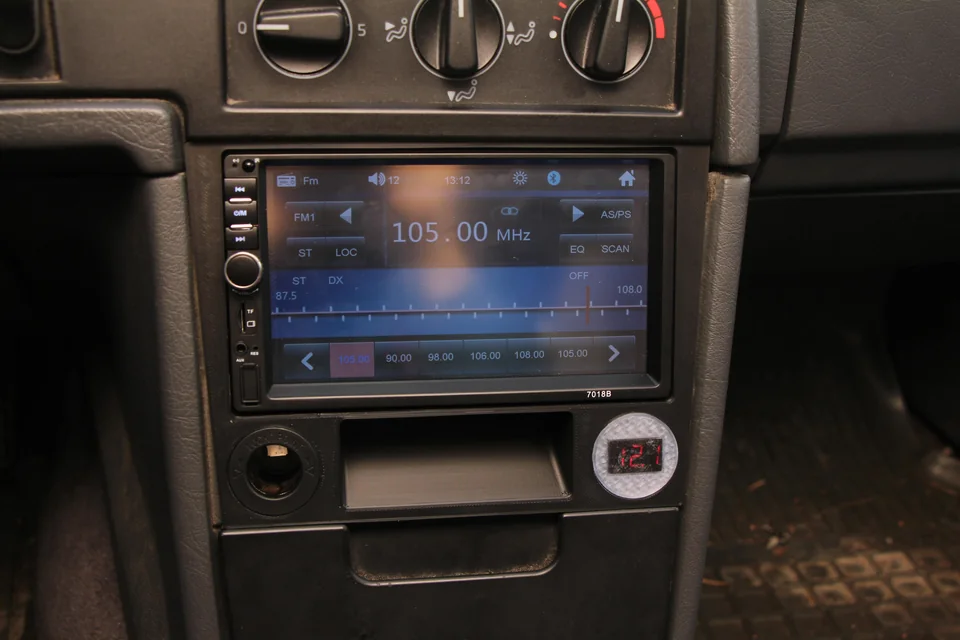 Double DIN car stereo